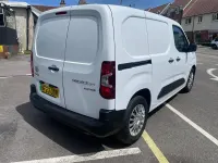 Used Toyota Proace 50 kW (68 HP) 2023 White MPV