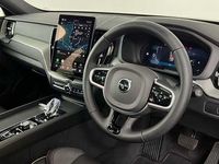 Used Volvo XC60 Plus 247 HP (181 kW) 2025 Black SUV