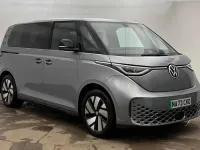 Usado VW ID. Buzz Pro 150 kW (204 HP) 2023 Prateado Monovolume