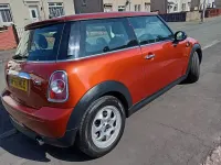 Usado Mini ONE Hatch 98 CV (72 kW) 2011 Naranja Utilitario