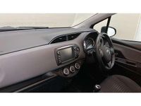 Gebraucht Toyota Yaris 111 PS (81 kW) 2018 Blau Kleinwagen