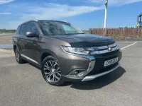 Used Mitsubishi Outlander 2016 Brown SUV