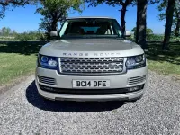 Begagnad Land Rover Range Rover Vogue SE 306 HK (225 kW) 2014 Guld SUV