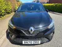 Usado Renault Clio V Iconic 2020 Negro Utilitario
