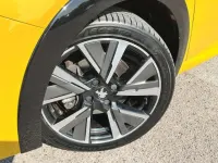 Used Peugeot 208 GT-line 2021 Yellow Hatchback