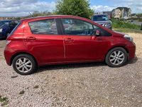 Begagnad Toyota Yaris 99 HK (72 kW) 2014 Halvkombi