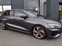 Begagnad Audi S3 Sportback Black Edition 310 HK (228 kW) 2023 Grå Halvkombi