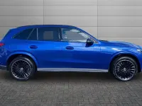 Usado Mercedes GLC300e Urban 313 HP (230 kW) 2024 Azul Carrinha