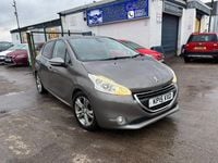 Used Peugeot 208 Allure 92 HP (67 kW) 2015 Grey Hatchback