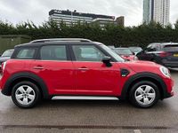 Used Mini Cooper Countryman Classic 134 HP (98 kW) 2019 Red SUV