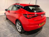 Used Vauxhall Astra SRi 150 HP (110 kW) 2019 Red Hatchback