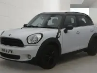 Used Mini Cooper D 2014 White Hatchback