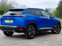 Usado Peugeot 2008 Allure+ 129 CV (94 kW) 2023 Azul SUV