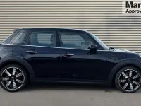Used Mini Cooper Classic 136 HP (100 kW) 2023 Blue/black Hatchback