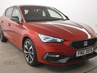 Begagnad Seat Leon FR Sport 2024 Röd Halvkombi