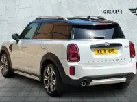 Usado Mini Cooper Countryman Exclusive 134 CV (98 kW) 2021 Plateado SUV