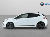 Used Renault Clio RS Line 90 HP (66 kW) 2023 White Hatchback
