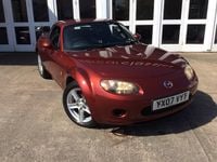 Usado Mazda MX5 160 HP (117 kW) 2007 Vermelho Cabrios