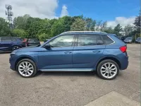 Usado Skoda Kamiq SE L 115 CV (84 kW) 2021 Azul SUV