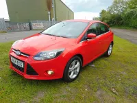 Used Ford Focus Zetec 115 HP (84 kW) 2014 Red Hatchback