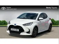 Used Toyota Yaris Design 116 HP (85 kW) 2023 White Hatchback