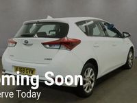 Used Toyota Auris 136 HP (100 kW) 2018 White Hatchback