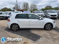 Begagnad VW Golf VII Match 150 HK (110 kW) 2019 Vit Halvkombi