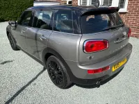 Usado Mini Cooper Clubman 136 CV (100 kW) 2017 Plateado Familiar