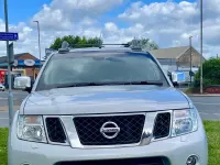 Begagnad Nissan Navara Tekna 2014 Silver Pickup
