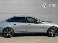 Usado BMW 520 M Sport 208 CV (152 kW) 2025 Gris Berlina