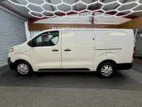 Used Vauxhall Vivaro S 100 HP (73 kW) 2022 White MPV