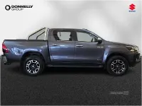 Gebraucht Toyota HiLux 2021 Grau Pickup