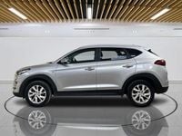 Usado Hyundai Tucson SE 115 CV (84 kW) 2020 Plateado SUV