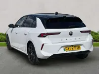 Used Vauxhall Astra GS Line 130 HP (95 kW) 2023 White Hatchback