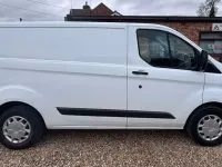 Used Ford Transit Custom Trend 105 HP (77 kW) 2018 White Van