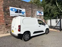 Used Peugeot Partner 2019 White MPV