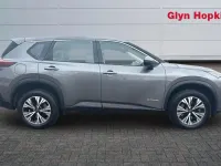 Usado Nissan X-Trail Acenta Premium 213 CV (156 kW) 2024 Gris SUV