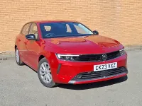 Used Vauxhall Astra Design Edition 130 HP (95 kW) 2023 Red Hatchback