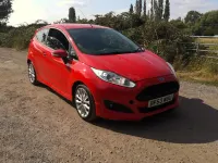 Used Ford Fiesta Zetec 125 HP (91 kW) 2013 Red Hatchback