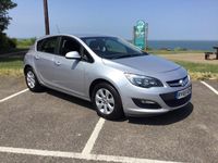 Used Vauxhall Astra Design Edition 2015 Silver Hatchback