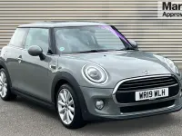Używany Mini Cooper Classic 136 KM (100 kW) 2019 Szary Hatchback