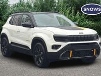 New Jeep Avenger North 2026 Snow with volcano black roof SUV