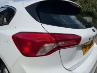 Used Ford Focus Zetec 125 HP (91 kW) 2019 White Hatchback