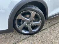Usado Ford Fiesta Active X 100 CV (73 kW) 2018 Blanco Utilitario