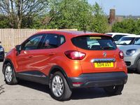Używany Renault Captur Dynamique 88 KM (64 kW) 2014 Pomarańczowy SUV