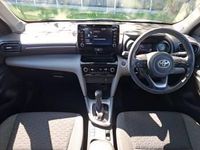 Used Toyota Yaris Hybrid 116 HP (85 kW) 2022 White Estate