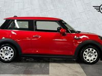 Used Mini ONE Classic 101 HP (74 kW) 2022 Red Hatchback