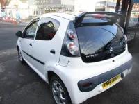 Usado Citroën C1 Platinum 68 HP (50 kW) 2014 Branco Citadino