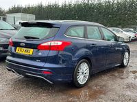 Używany Ford Focus Zetec 125 KM (91 kW) 2013 Niebieski Kombi