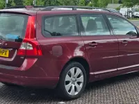 Used Volvo V70 SE 2008 Red Estate
